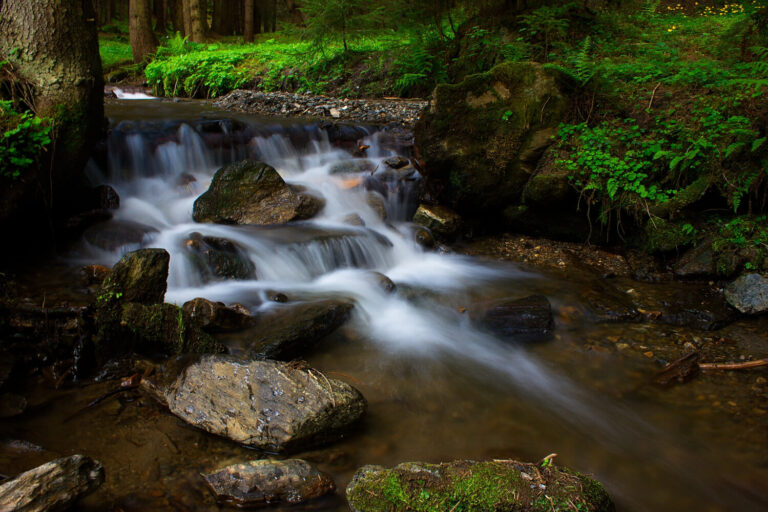18 Kicsi-Loki Naturapark – Kőzúgó-vízesés-túra