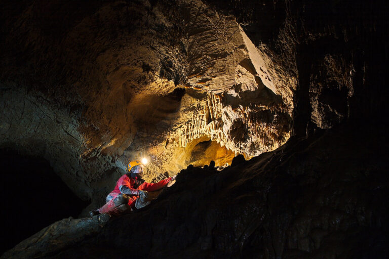 7 Súgó-barlang-túra
